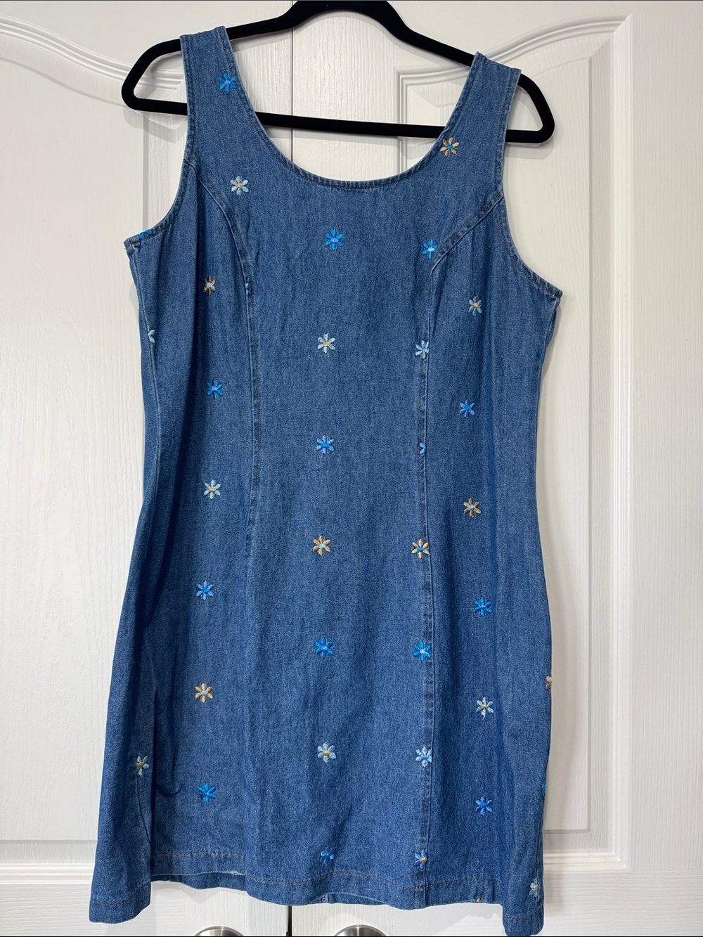 California Concepts Sleeveless Blue Denim Mini Dress with Floral Embroidery